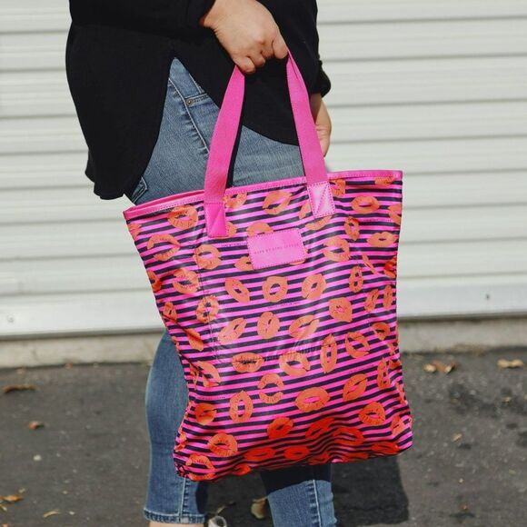 NWT Marc Jacobs HOT KISSES Eco-Friendly Tote - Picture 1 of 9